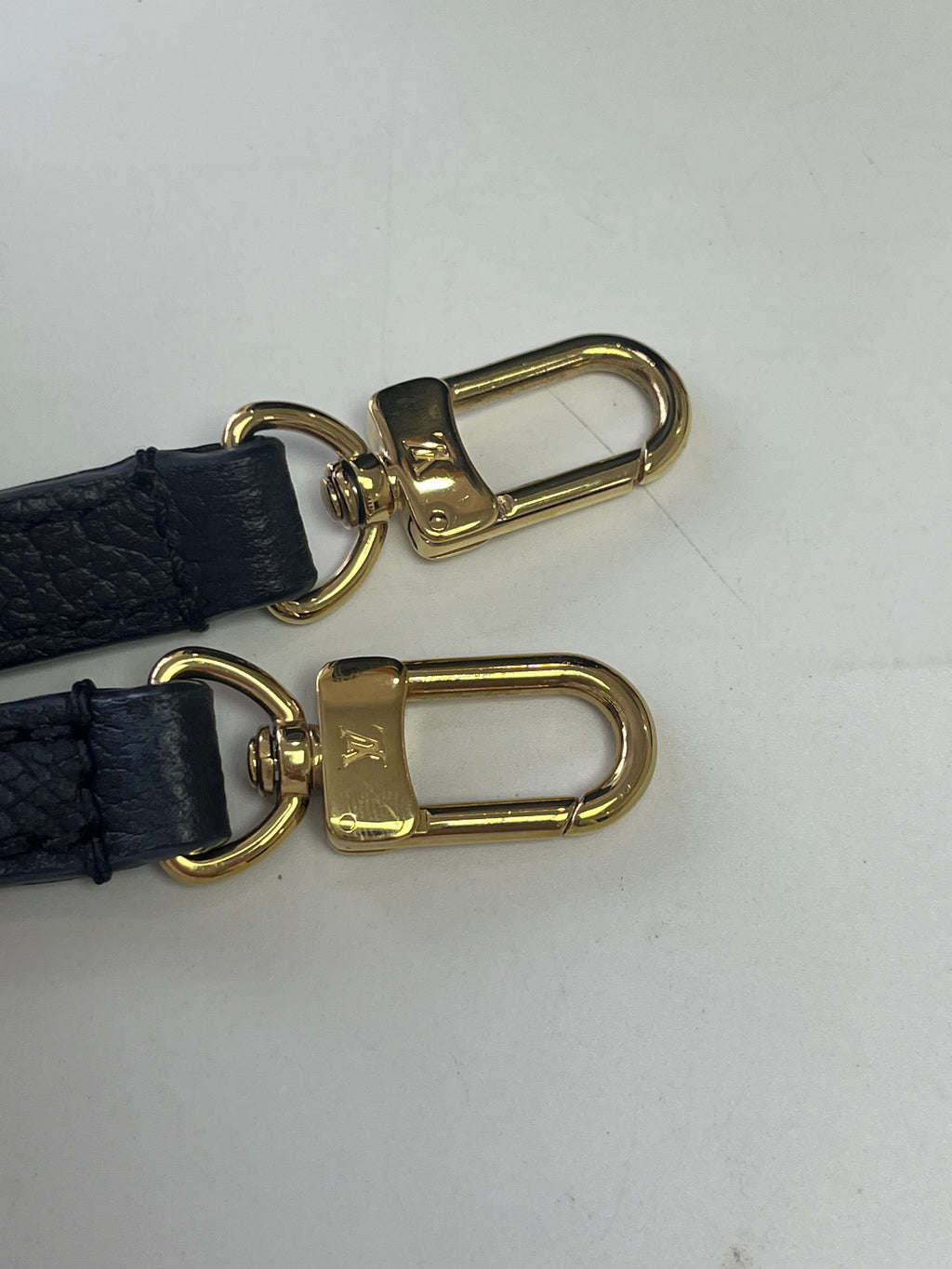 LOUIS VUITTON Onthego BB Black Monogram Empreinte Leather