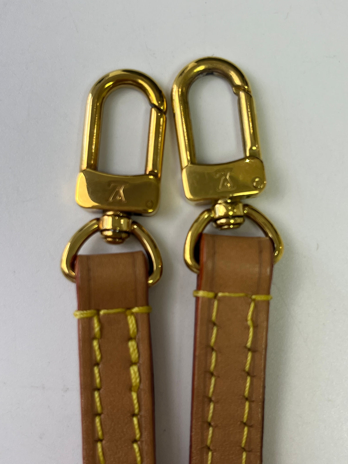 Louis Vuitton Petit Sac Plat