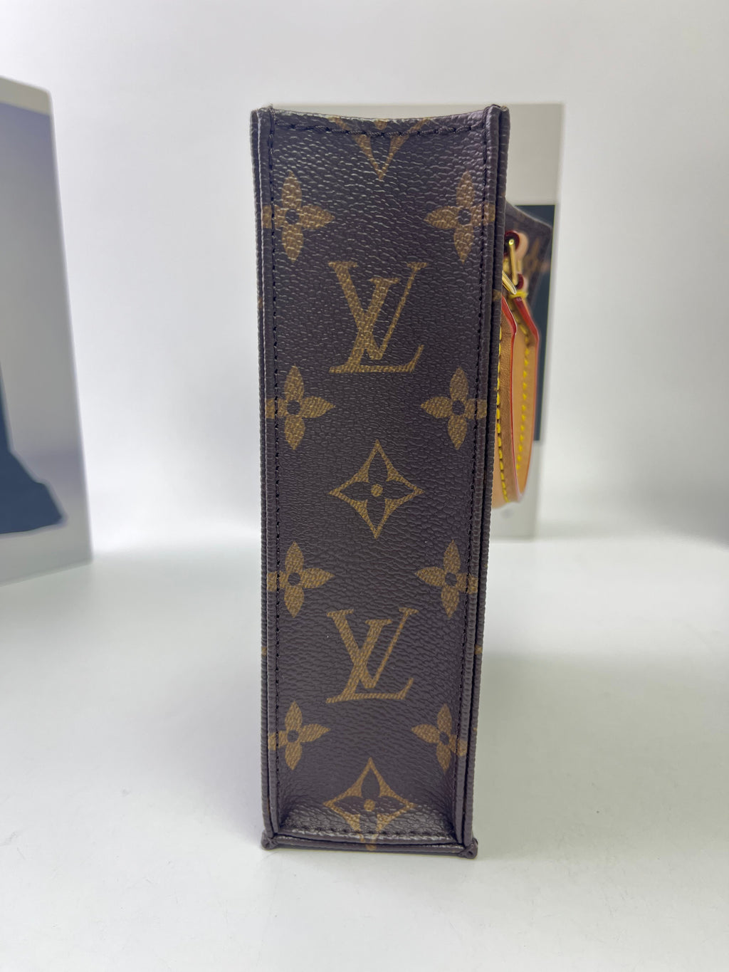 Louis Vuitton Petit Sac Plat