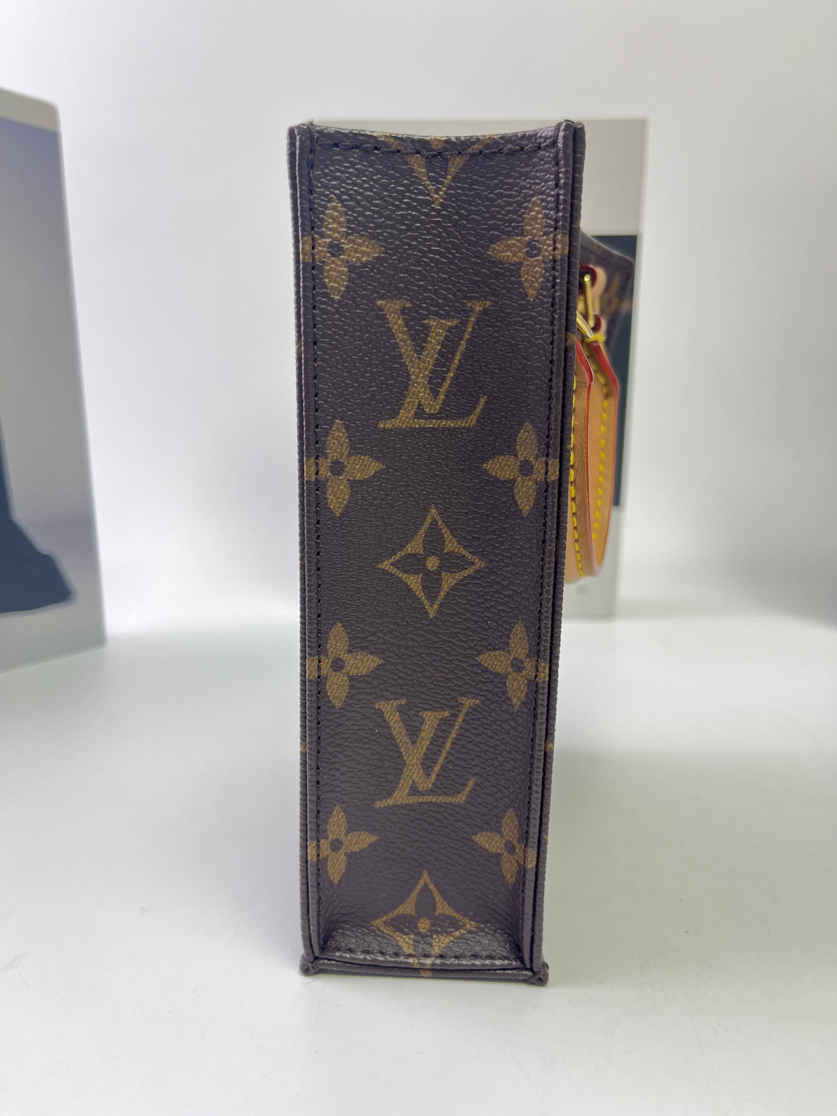 Louis Vuitton Petit Sac Plat