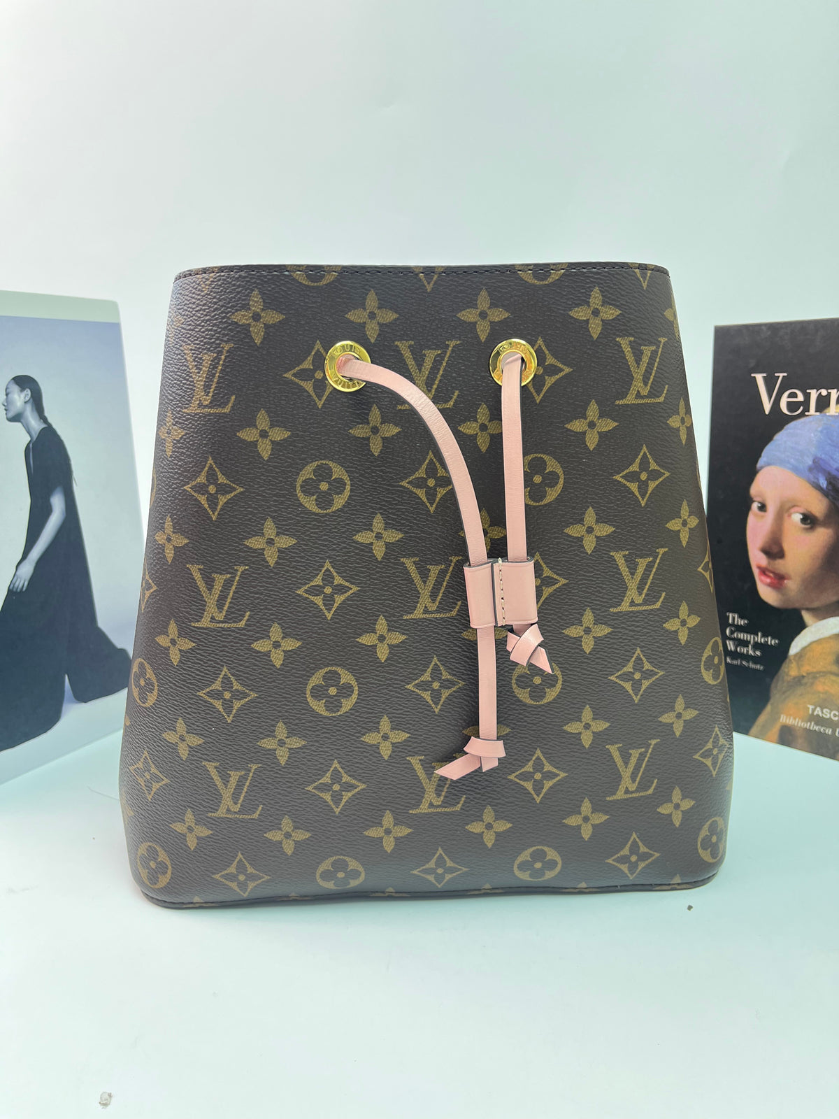 Louis Vuitton NéoNoé MM Rose Poudre