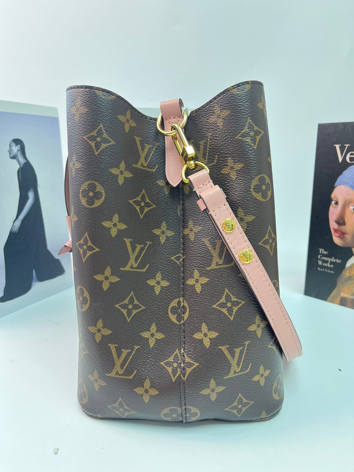 Louis Vuitton NéoNoé MM Rose Poudre