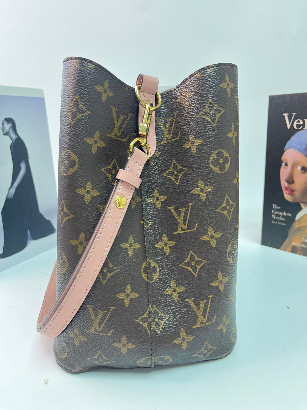Louis Vuitton NéoNoé MM Rose Poudre