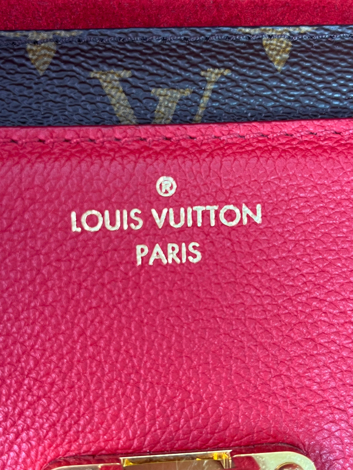 Louis Vuitton Victoire - SOLD - submit a request