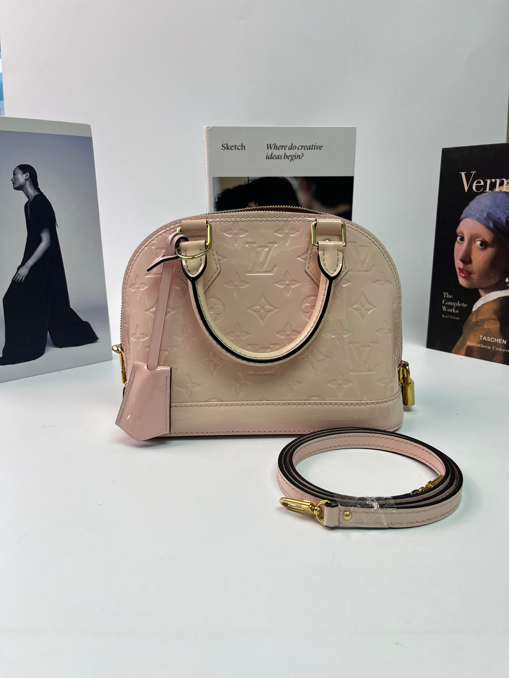 Louis Vuitton Alma BB Vernis Rose Ballerine