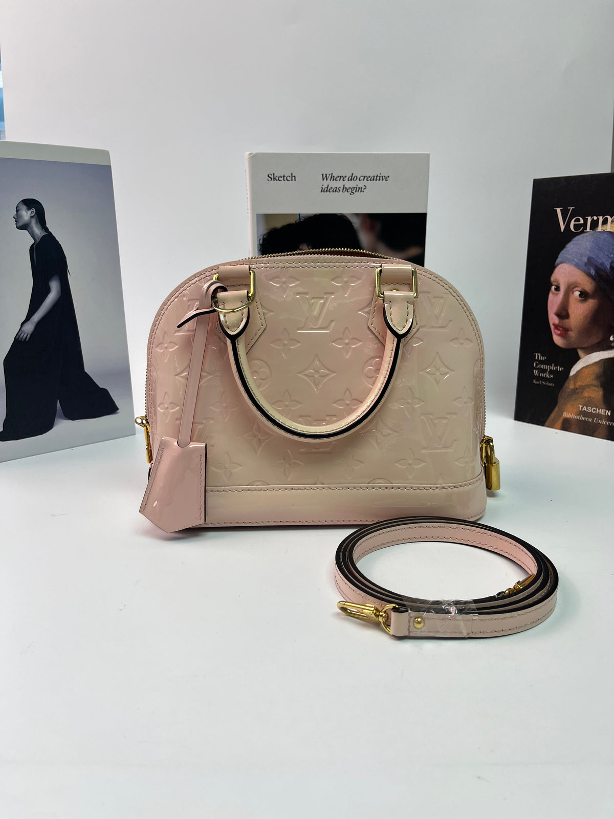 Louis Vuitton Alma BB Vernis Rose Ballerine