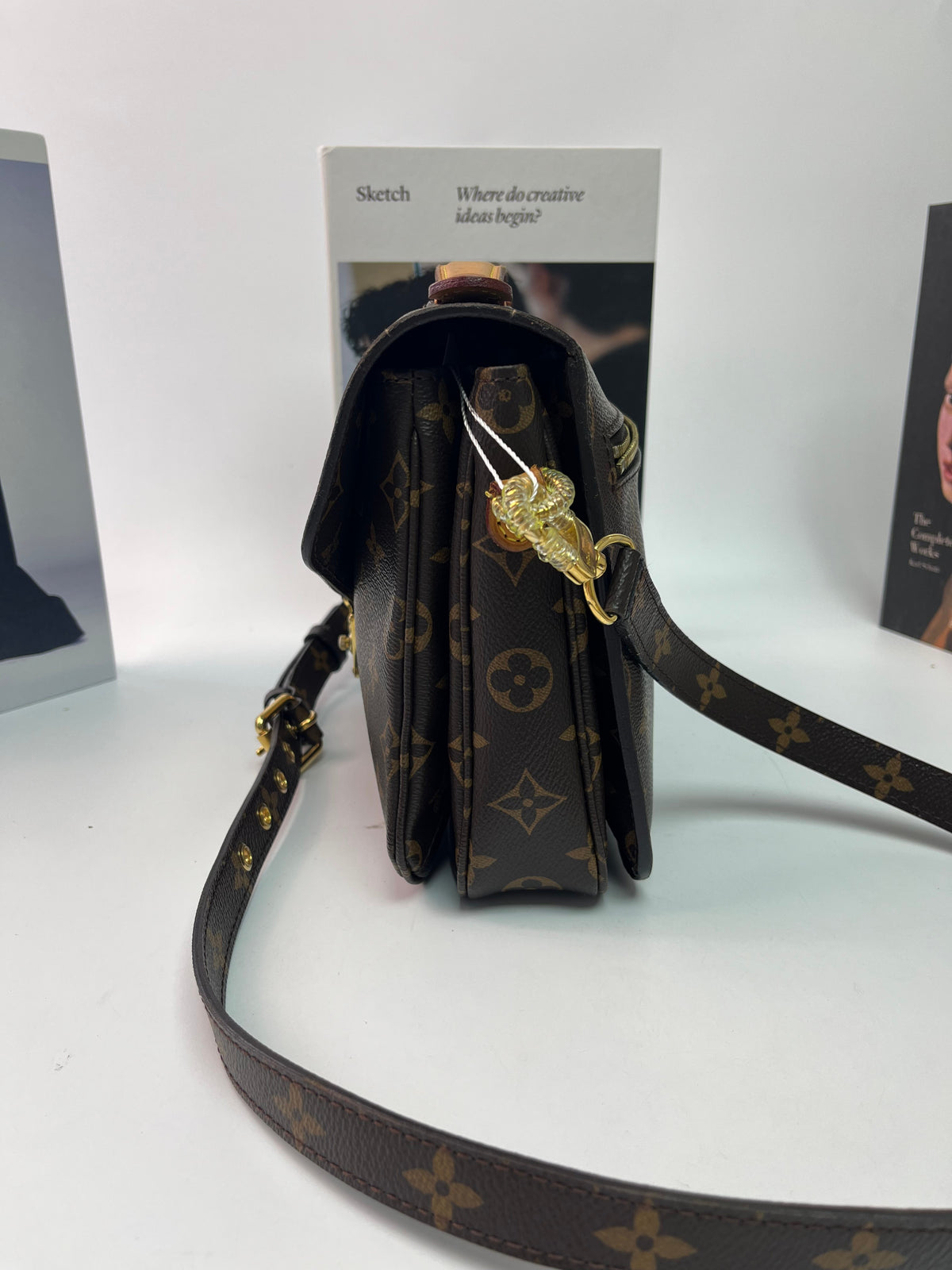 Louis Vuitton Pochette Métis Monogram