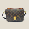 Louis Vuitton Pochette Métis Monogram