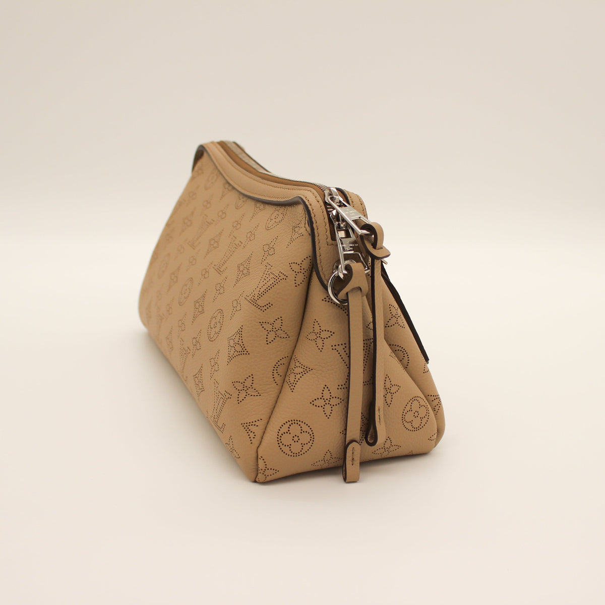 Louis Vuitton Hand It All PM Tan Mahina Leather